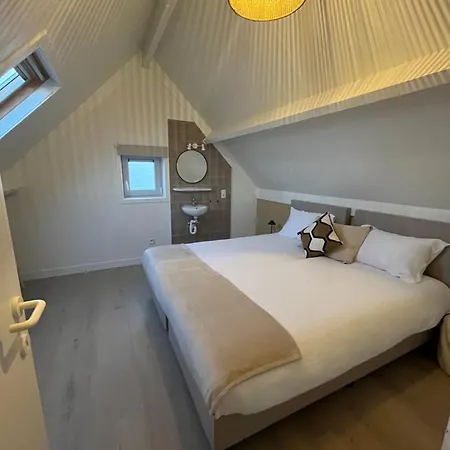Casa de Férias Seaward Met Jacuzzi De Haan