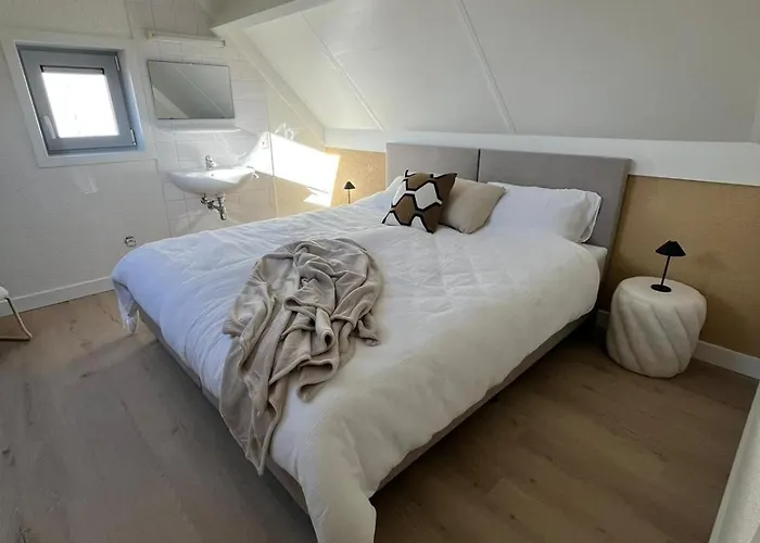 Seaward Met Jacuzzi Hébergement de vacances Le Coq